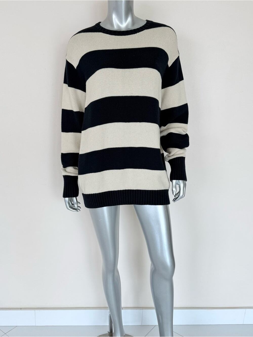 Brendy Melville women sweater size M